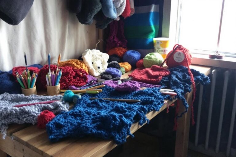 Magnusson : outils et modèles de tricot islandais par Hélène Magnússon